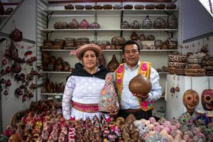 Paleta Payaso: Mexico’s Iconic Chocolate-Clown Lollipop and Its Enduring Sweet Legacy